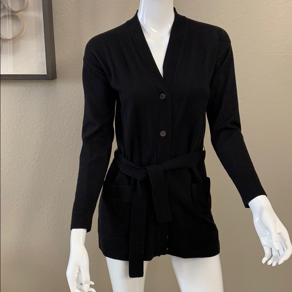 Gap hip length cardigan button up sweater